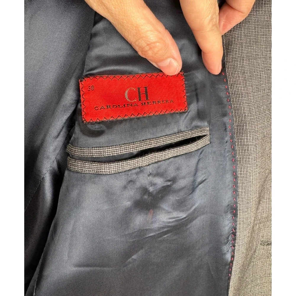 Carolina Herrera Mens Grey Two Button Blazer Jacket Made in Spain Size 42R